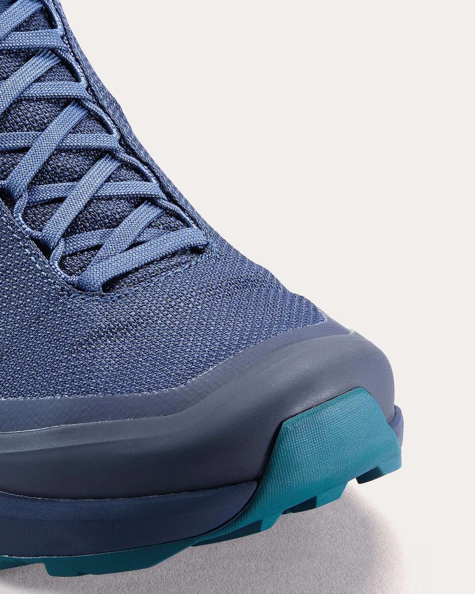 Aerios GTX Dark Denim / Black Sapphire Running Shoes