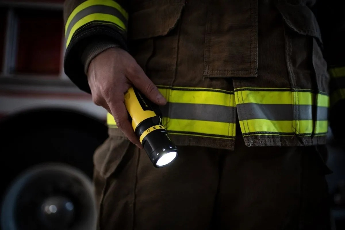 Ledlenser EX7R Portable Electric Flashlight